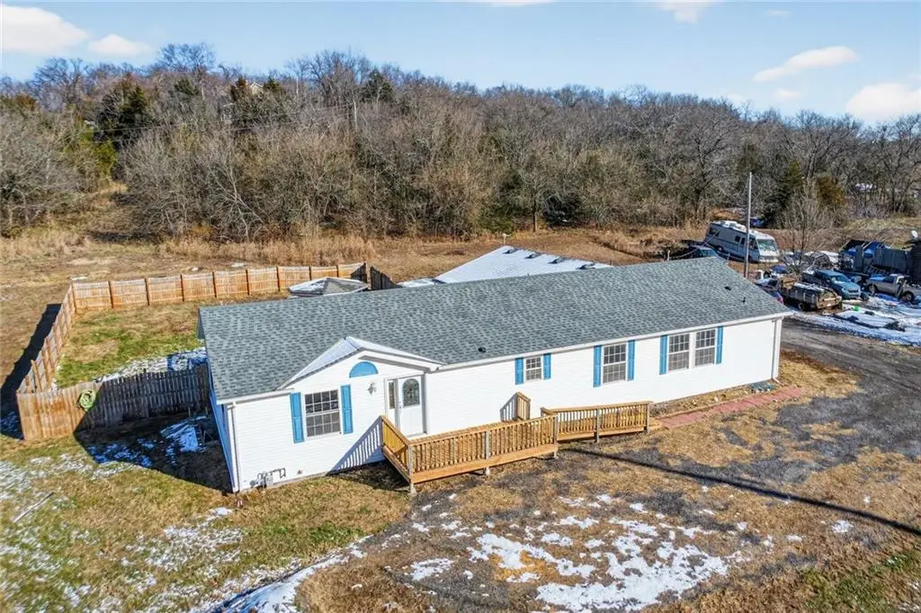 14746 Metro Avenue, Bonner Springs, KS 66012 - #1