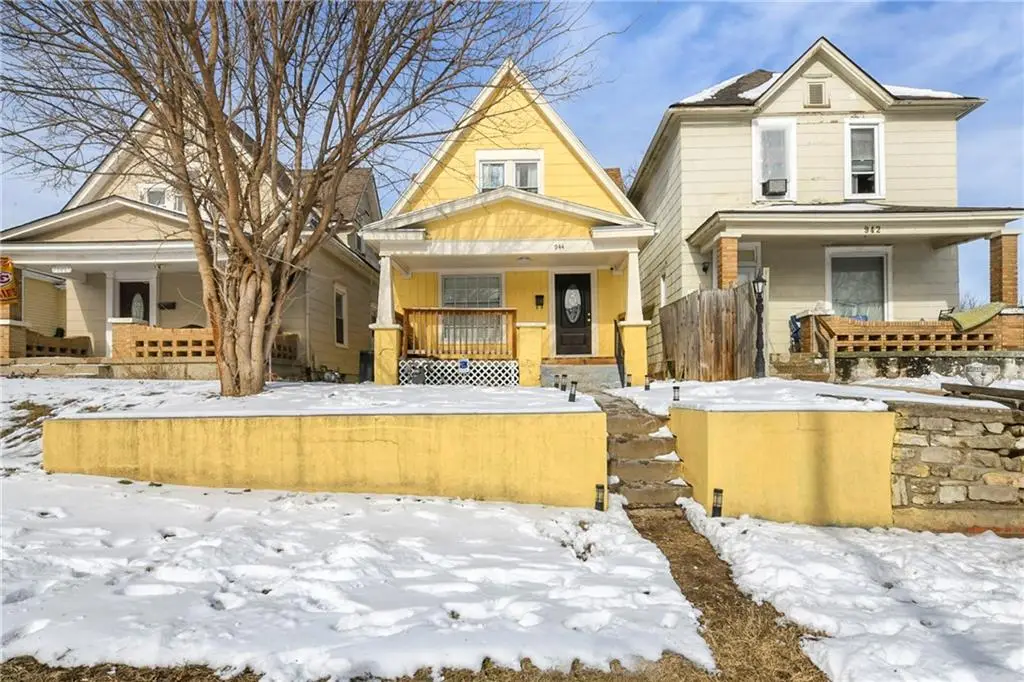944 Sandusky Avenue, Kansas City, KS 66101 - #1