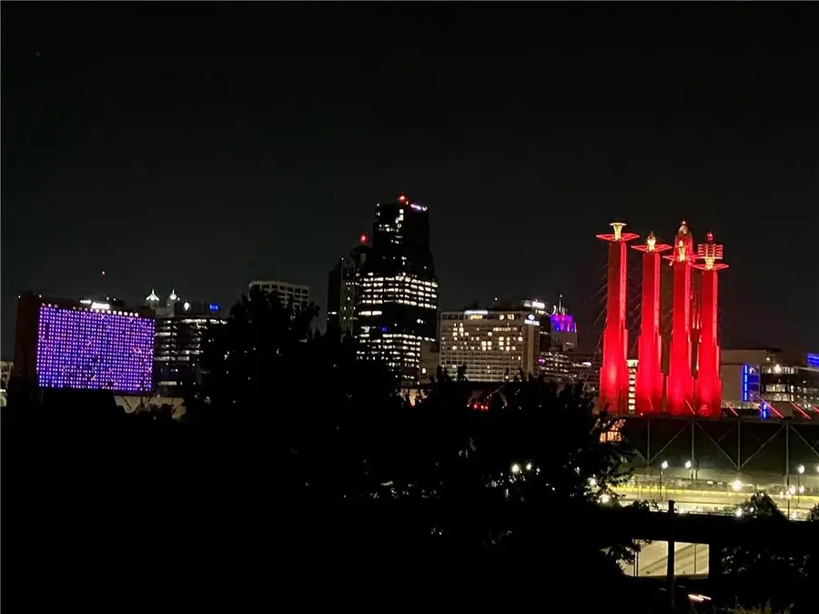 715 W 16th Street, Kansas City, MO 64108 - #2