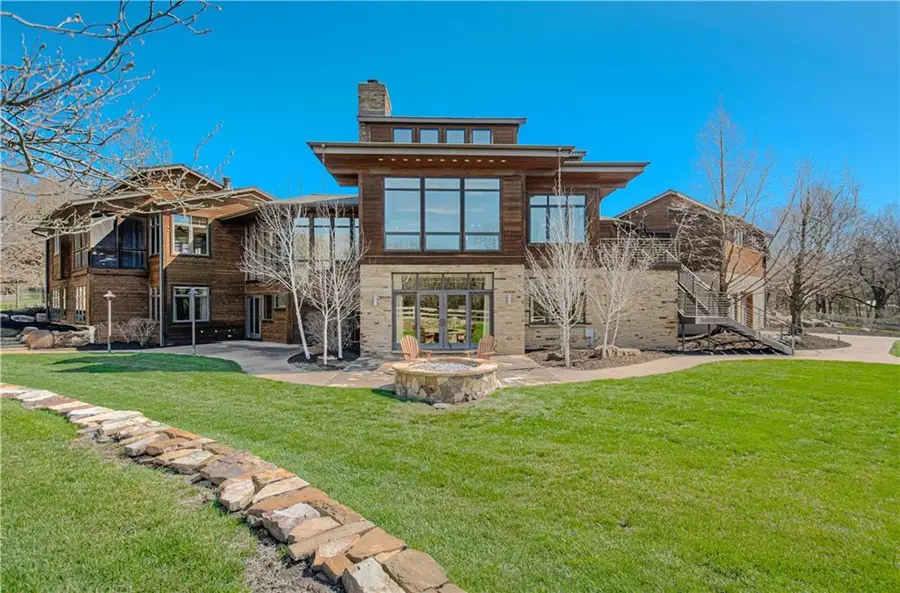 5740 Clare Road, Shawnee, KS 66226 - #3