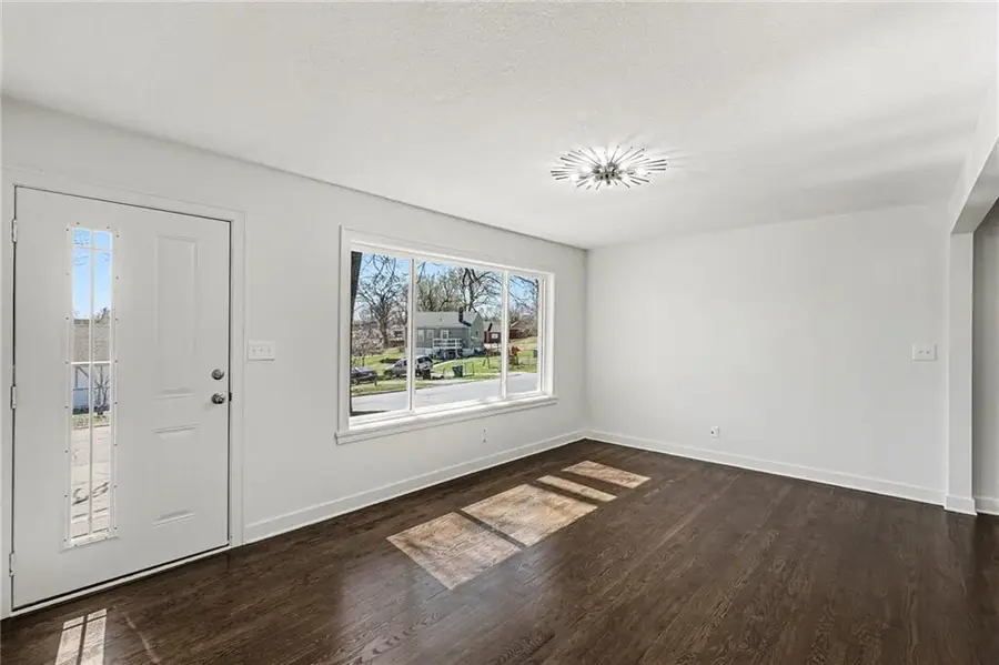 2720 Hagemann Street, Kansas City, KS 66106 - #3