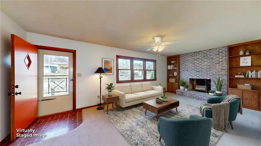 24 S Carriage Drive, Saint Joseph, MO 64506 - #3