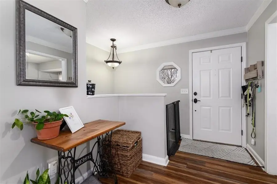 6612 NW Hidden Valley Road, Parkville, MO 64152 - #2