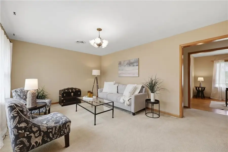 16314 E Pacific Avenue, Independence, MO 64050 - #2