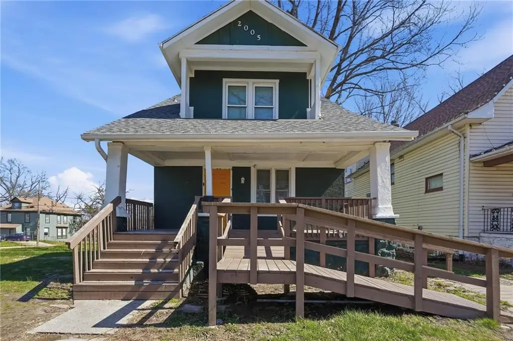 2005 Spruce Avenue, Kansas City, MO 64127 - #1