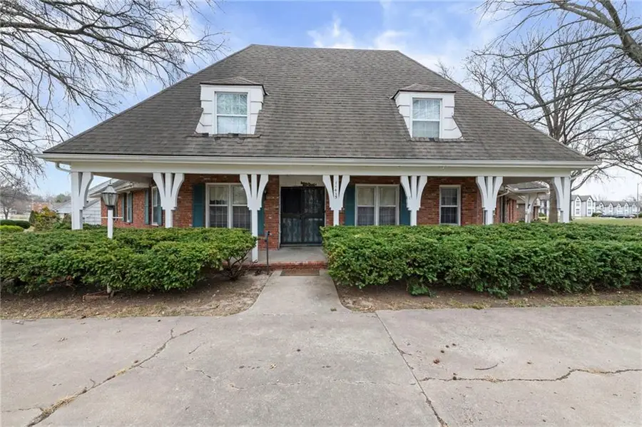 11415 Minor Drive, Kansas City, MO 64114 - #2