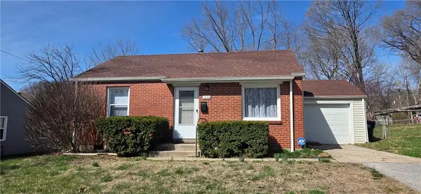 1606 W Sheley Road, Independence, MO 64052