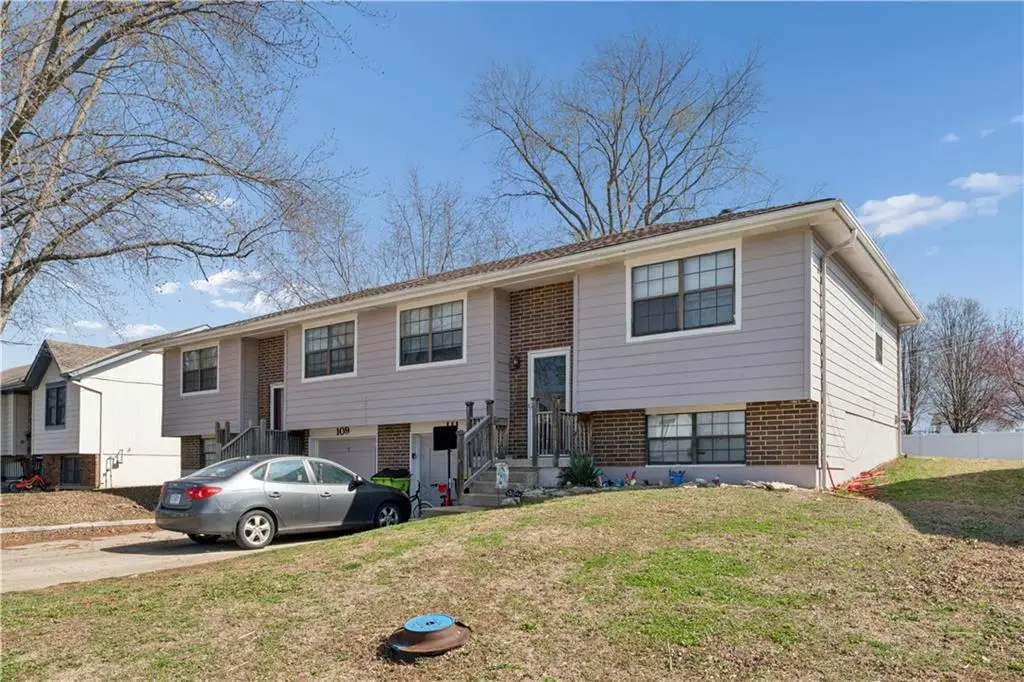 109-111 Brookridge Drive, Harrisonville, MO 64701 - #1