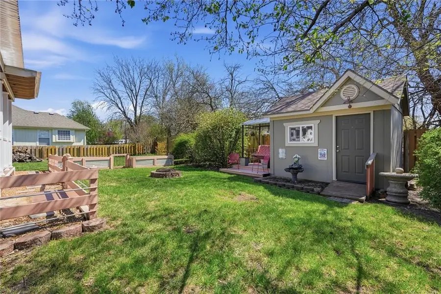 7313 E 158th Street, Belton, MO 64012 - #2