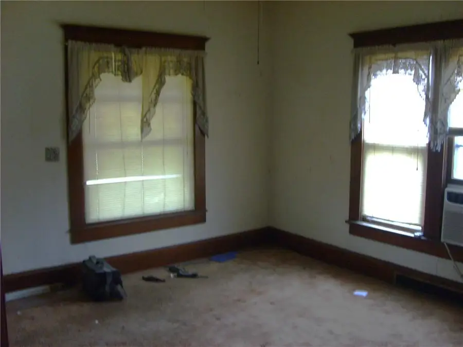 610 E 29th Street, Pittsburg, KS 66762 - #2