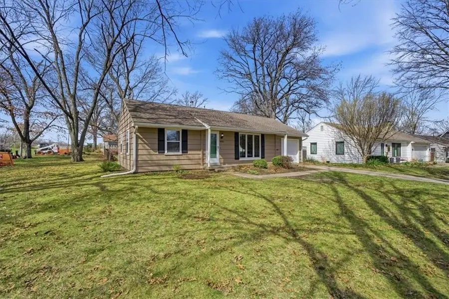 5870 Granada Street, Fairway, KS 66205 - #3