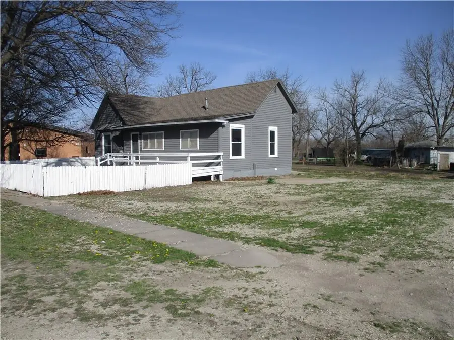 105 W 2nd Street, Bartlett, KS 67332 - #2