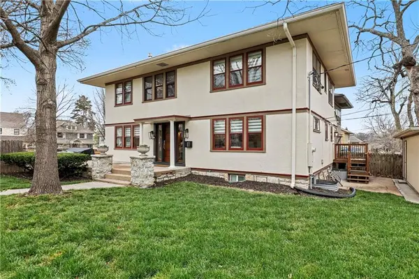 6251 Wornall Road, Kansas City, MO 64113