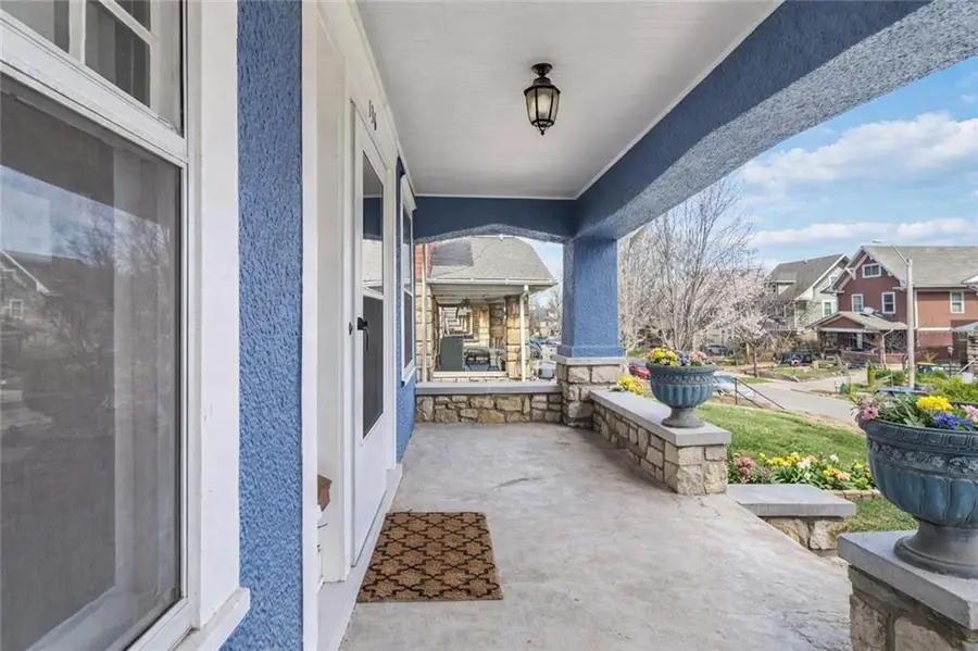 136 Lawn Avenue, Kansas City, MO 64123 - #3