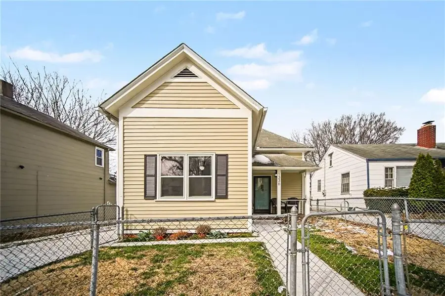 1336 S 17th Street, Saint Joseph, MO 64507 - #2