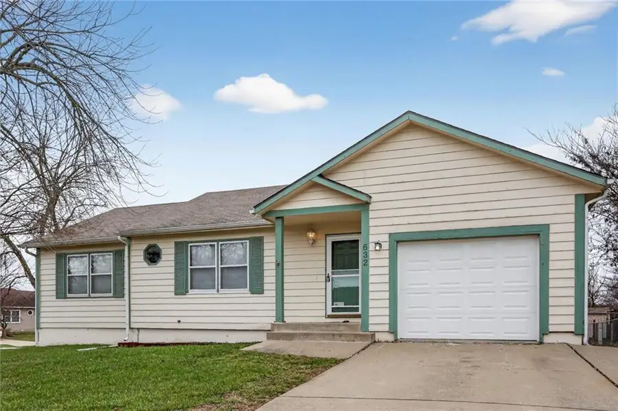 632 N Mulberry Street, Gardner, KS 66030 - #2