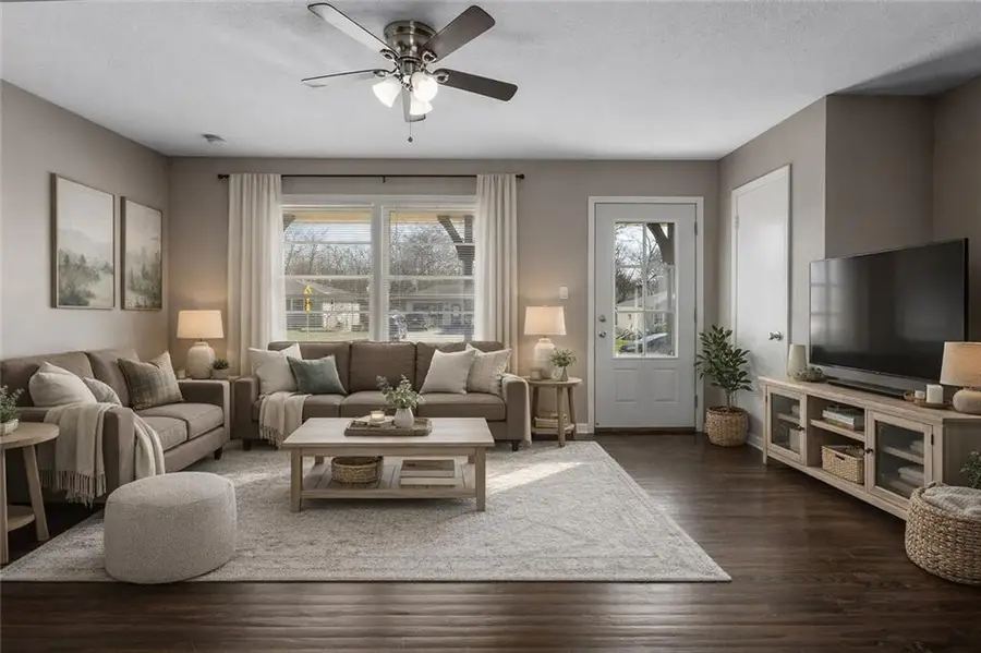 902 SW Lea Drive, Lees Summit, MO 64081 - #2