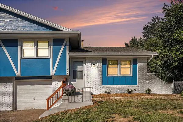 722 S Central Street, Olathe, KS 66061