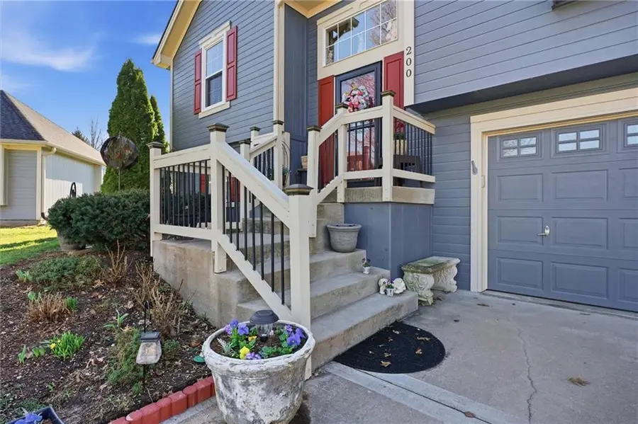 200 E 20th Terrace, Kearney, MO 64060 - #3