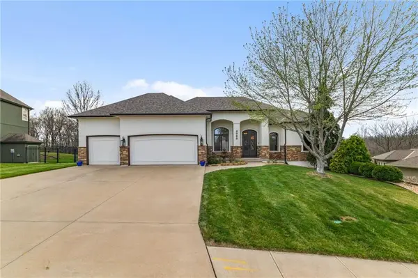 4900 SW Marguerite Street, Blue Springs, MO 64015