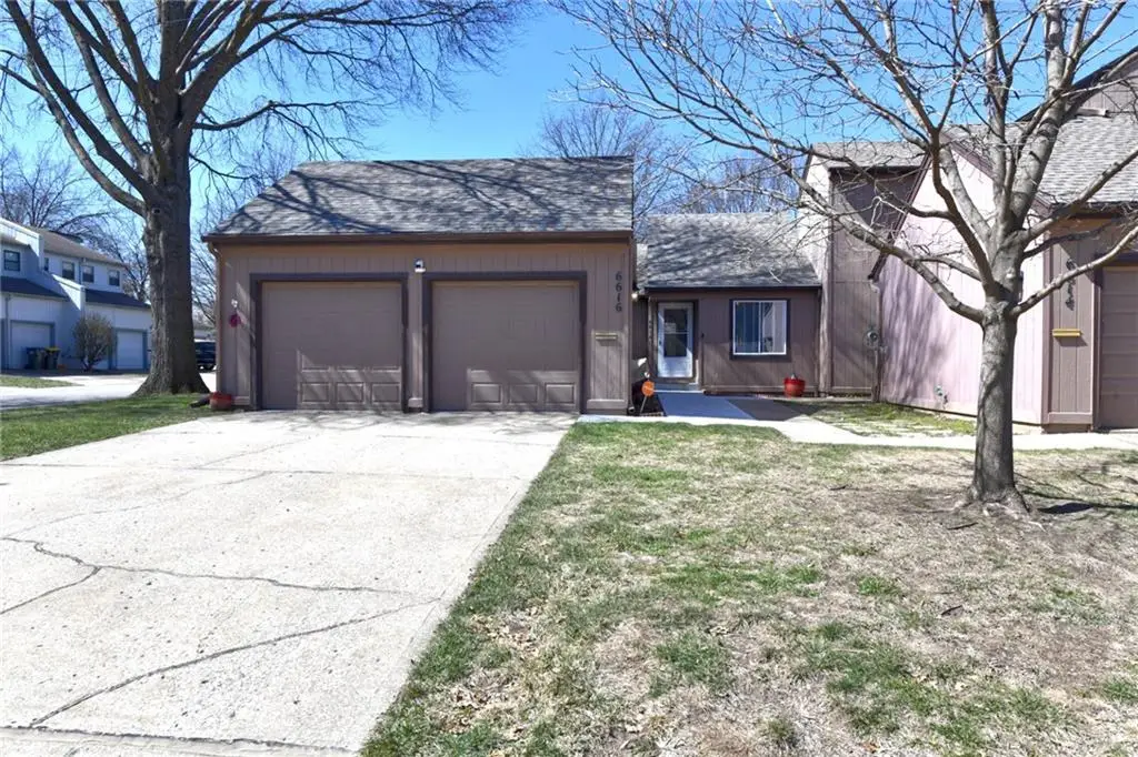 6616 Bradshaw Street, Shawnee, KS 66216 - #1