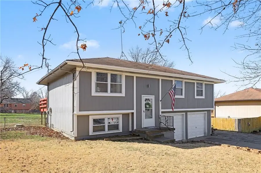 21395 W 181st Street, Olathe, KS 66062 - #2