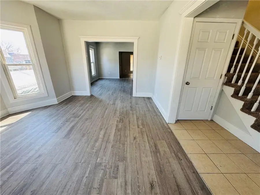 3521 Lexington Avenue, Kansas City, MO 64124 - #3