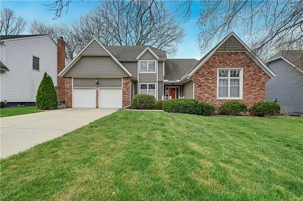 5251 W 129th Terrace, Leawood, KS 66209 - #1