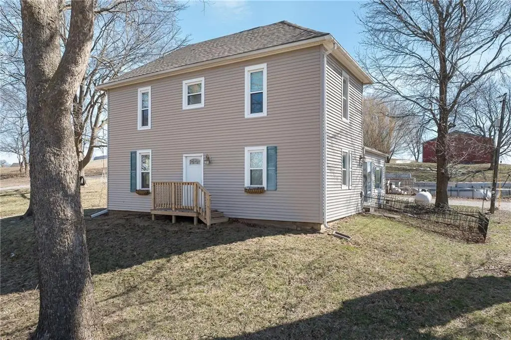 9133 SE 40th Road, Saint Joseph, MO 64507 - #1