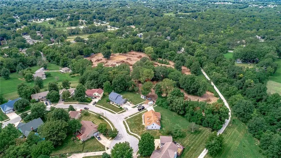 7650 Larson Avenue, Kansas City, MO 64138 - #3