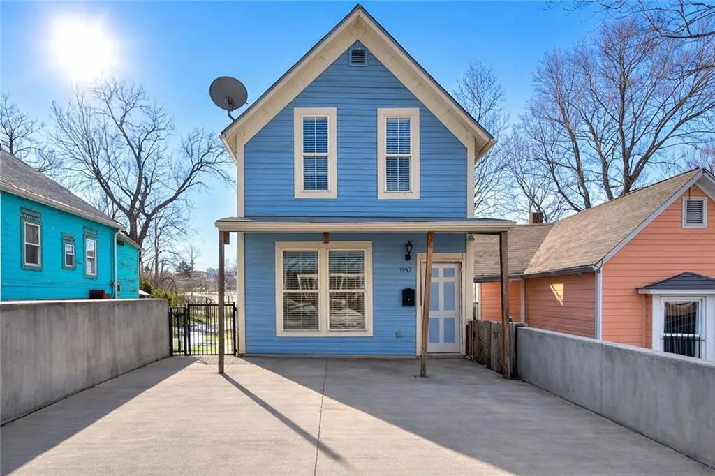 937 Riverview Avenue, Kansas City, KS 66101 - #1