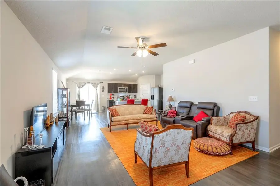 532 SE Reid Street, Blue Springs, MO 64014 - #2