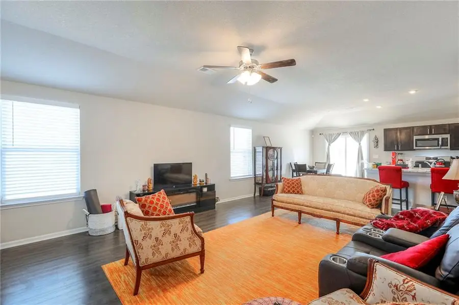 532 SE Reid Street, Blue Springs, MO 64014 - #3