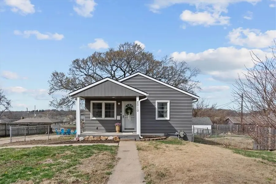 2010 S 21st Place, Kansas City, KS 66106 - #2