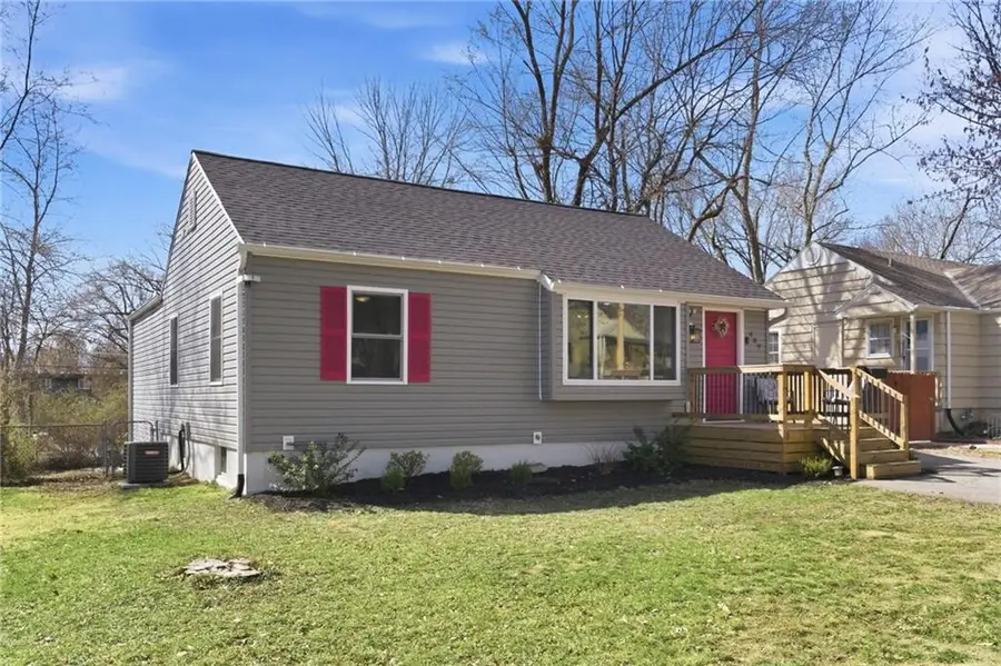 409 W 86th Terrace, Kansas City, MO 64114 - #3