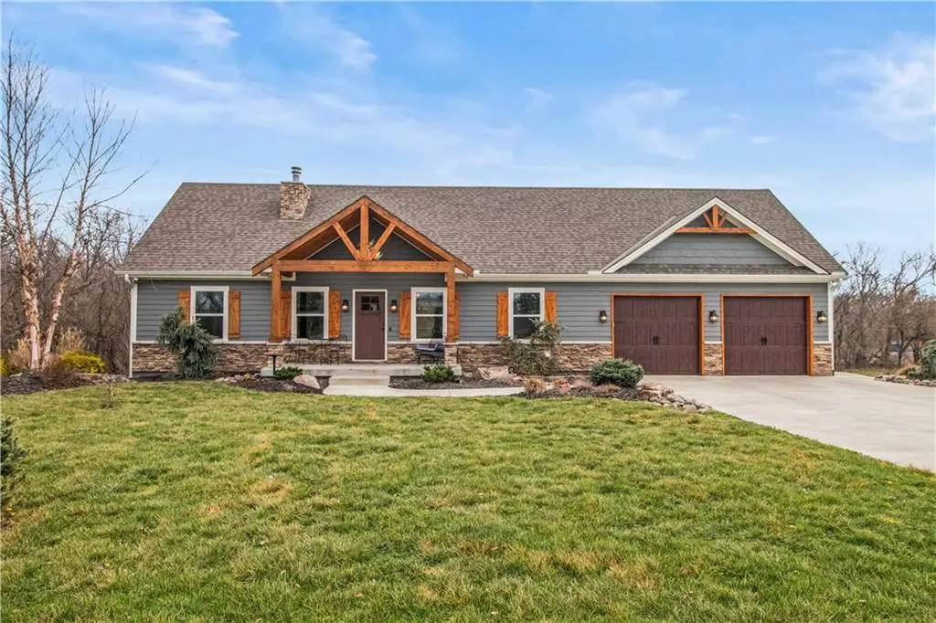 2107 S Outer Belt Road, Oak Grove, MO 64075 - #1