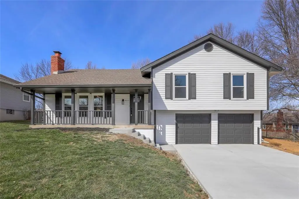 412 NE Crescent Street Ne, Lees Summit, MO 64086 - #1