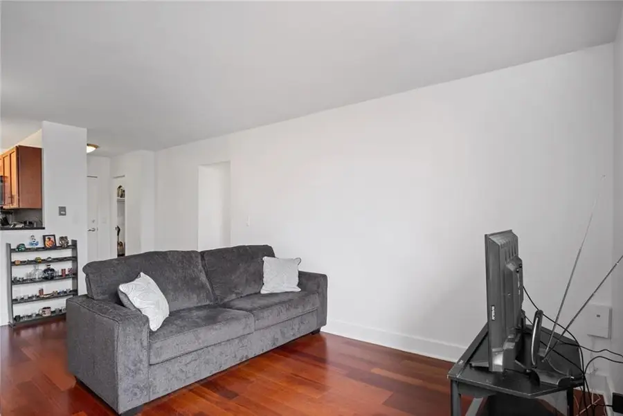 600 E 8th Street #12N, Kansas City, MO 64106 - #3