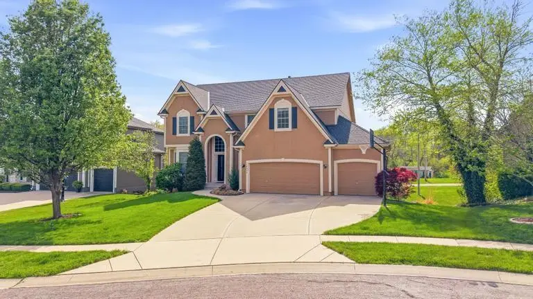 16224 Birch Street, Overland Park, KS 66085 - #2