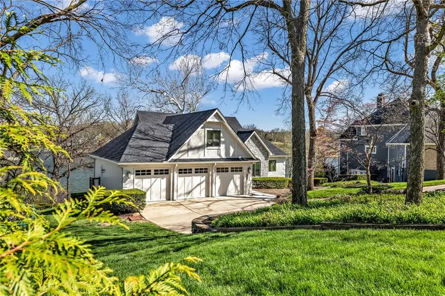 8111 NW Hillside Drive, Weatherby Lake, MO 64152 - #3