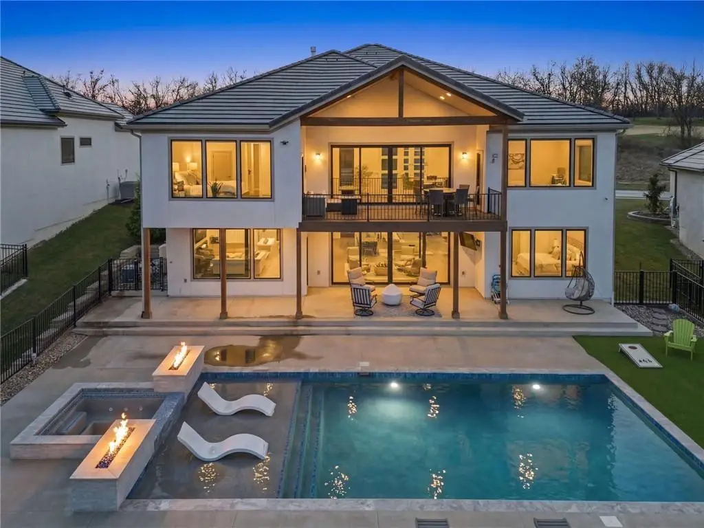 9317 Cottonwood Canyon Drive, Lenexa, KS 66219 - #1