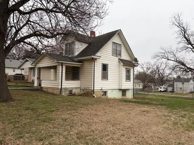 1516 Santa Fe Street, Atchison, KS 66041 - #3