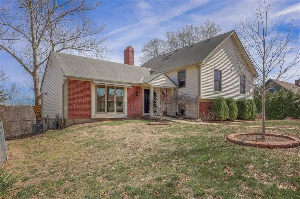 10923 Lydia Avenue, Kansas City, MO 64131 - #1