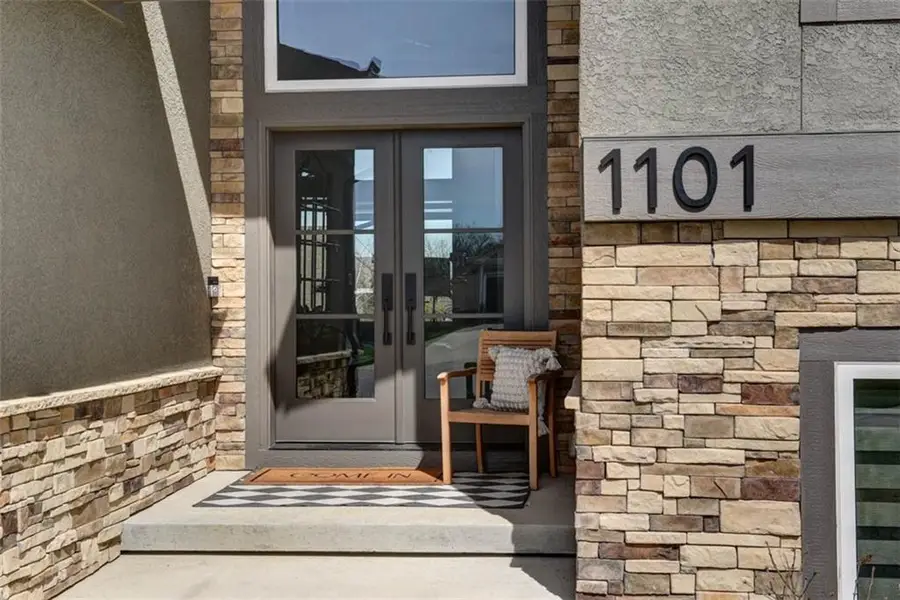 1101 SW Brookside Court, Lees Summit, MO 64064 - #3