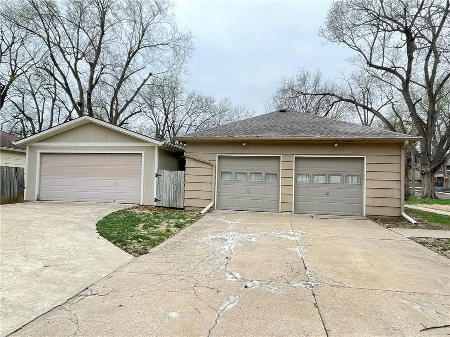 10301 W 89th Street, Overland Park, KS 66214 - #2