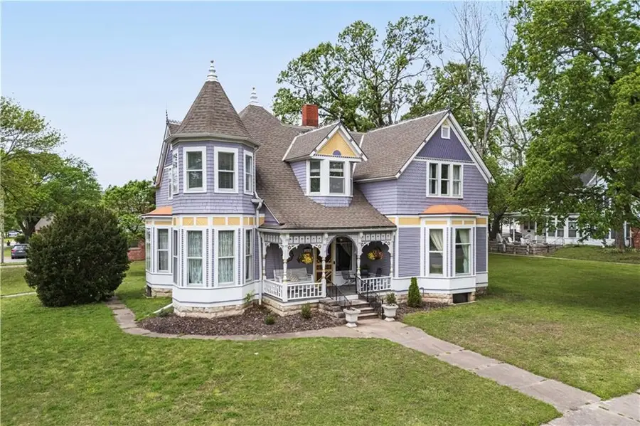 303 N 8th Street, Fredonia, KS 66736 - #3