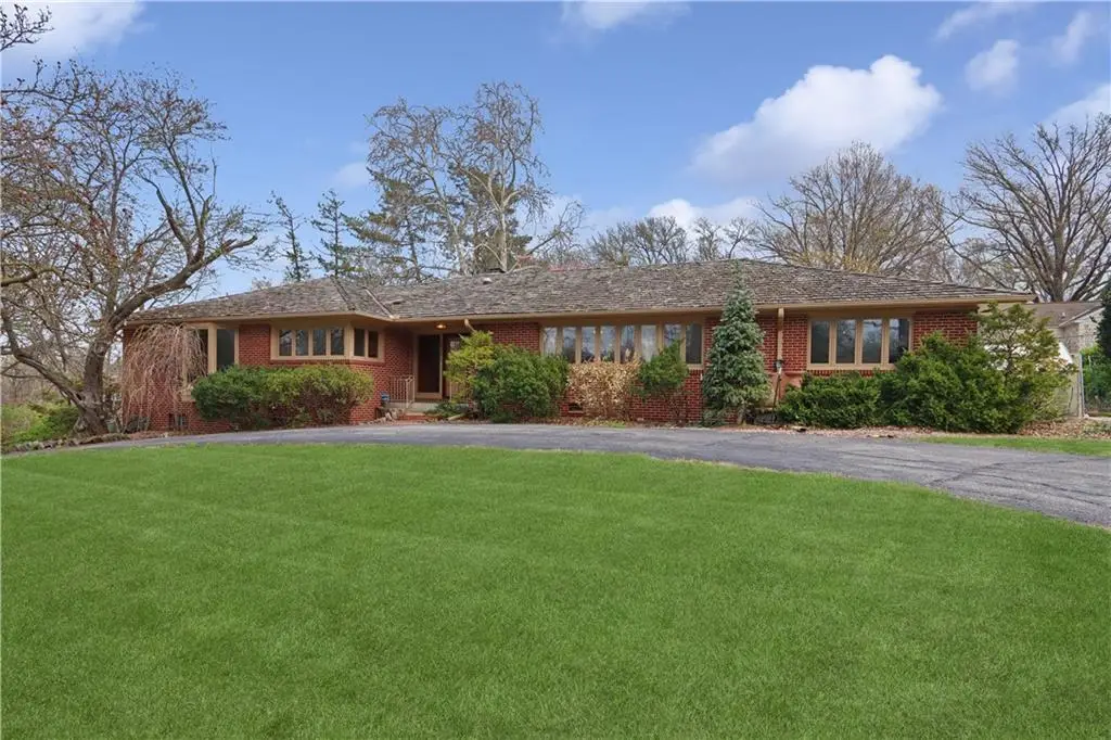 5611 Cherokee Circle, Fairway, KS 66205 - #1