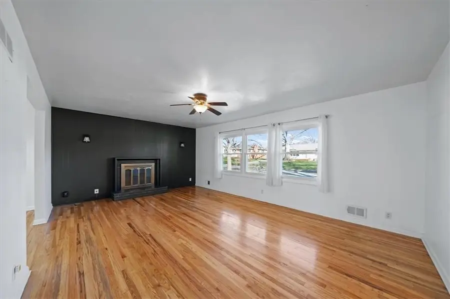 1805 W 21st Terrace, Lawrence, KS 66046 - #2