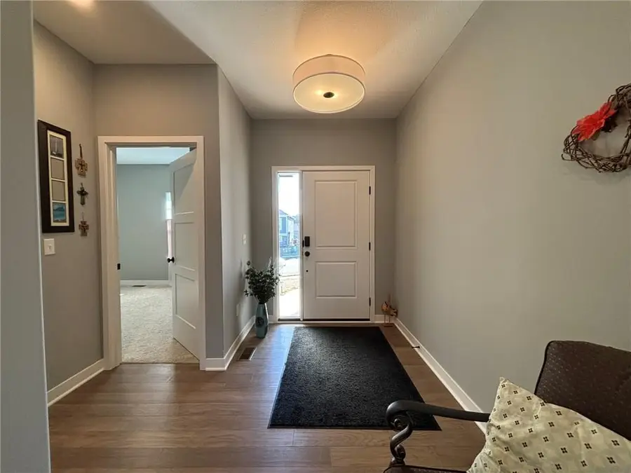 16104 Ryan Circle, Parkville, MO 64152 - #3