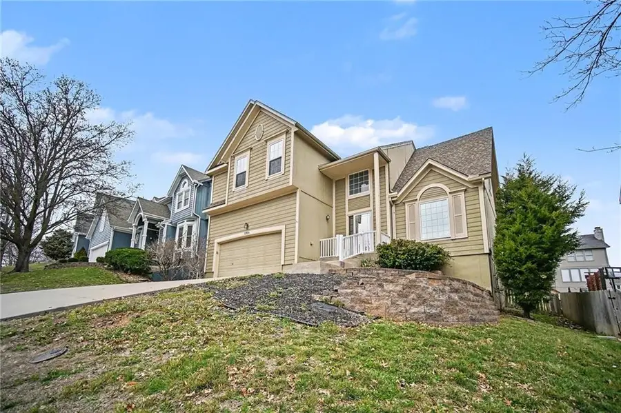 13924 W 71st Place, Shawnee, KS 66216 - #2